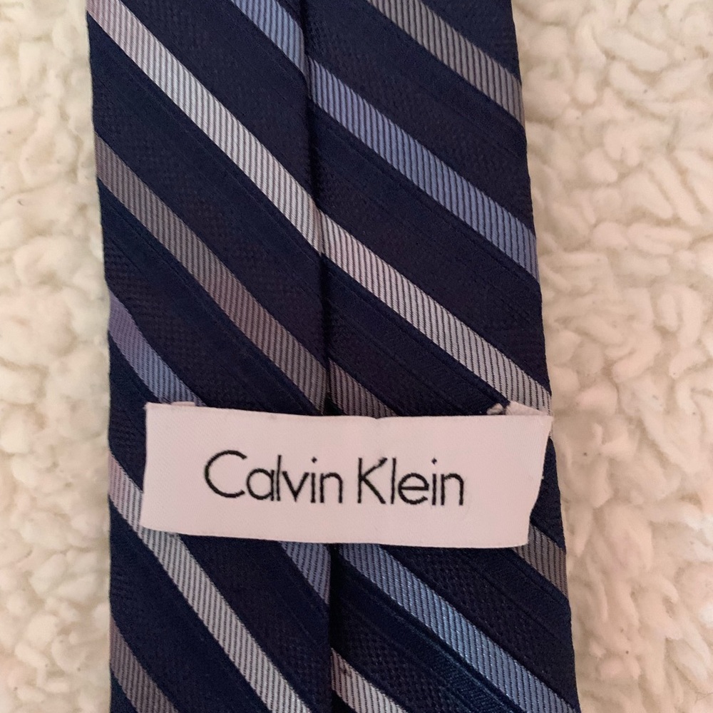 Calvin Klein tie - Picture 2 of 2